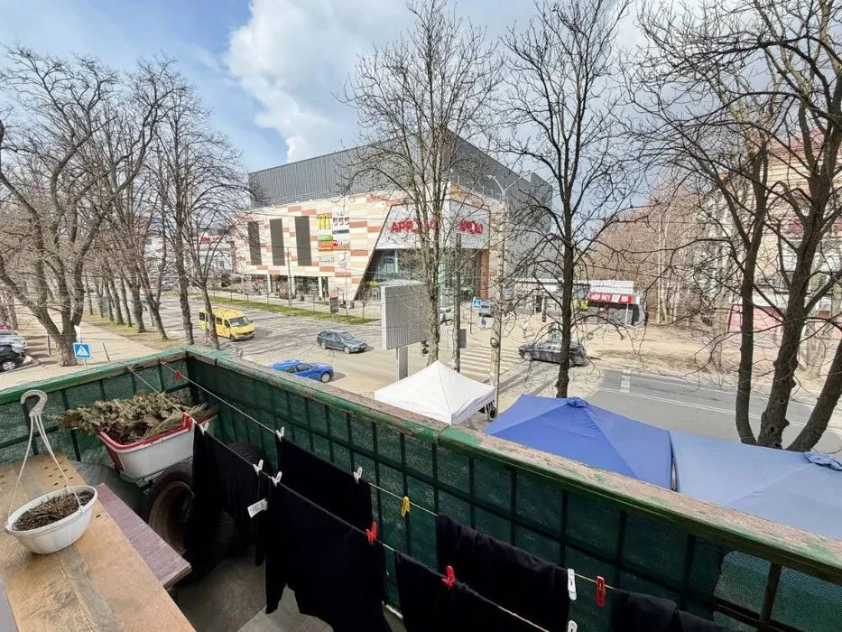 Продам 3к квартиру вул. Незалежності (Тітова) 27 /Алана Шепа
