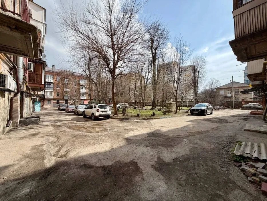 Продам 3к квартиру вул. Незалежності (Тітова) 27 /Алана Шепа