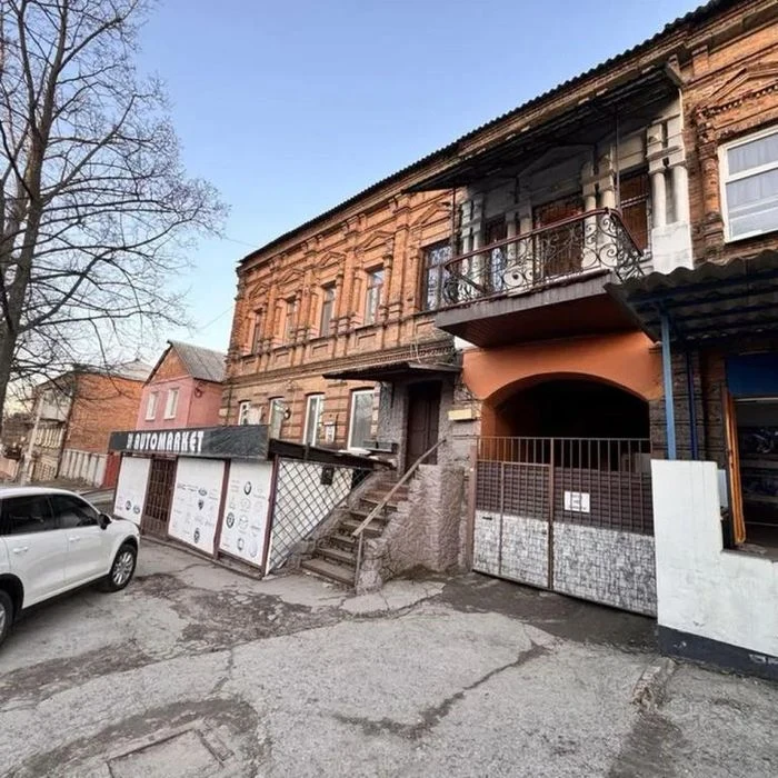 Продам 3-комн квартиру в районе Артема ул.