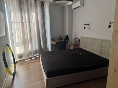 Продам 3-комн квартиру в районе Симферопольская ул.