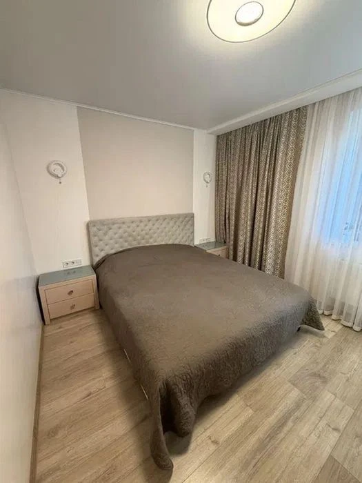 Продам 3-комн квартиру в районе Титова ул.