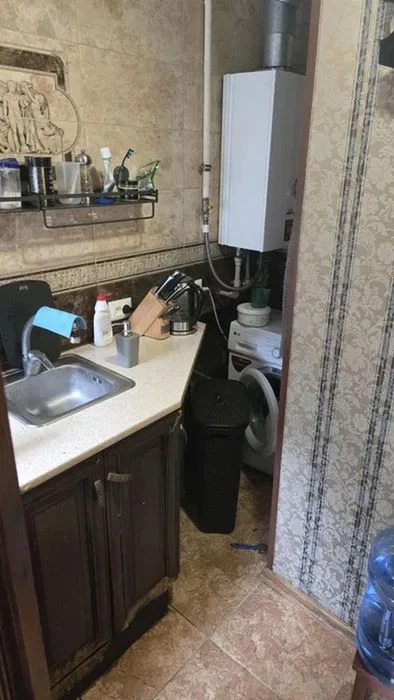 Продам 2-комн квартиру в районе Ленина ул.