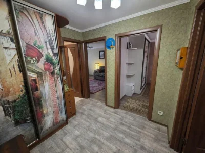 Продам 3-комн квартиру в районе Комсомольская ул.