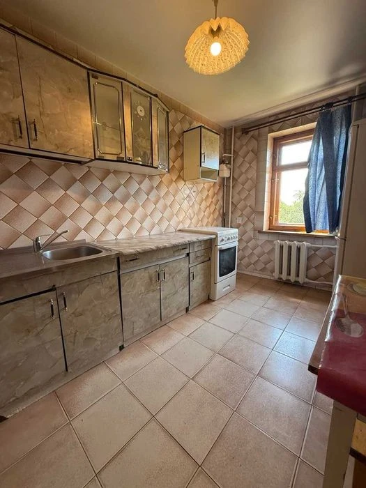 Продам 3 к.квартиру Чешка ул. Электрическая 28, ж/м Приднепр