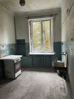 Продам 3х ком квартиру( можно под офис)  в центре, ул. Сумск