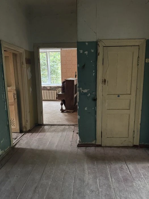 Продам 3х ком квартиру( можно под офис)  в центре, ул. Сумск