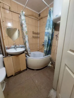 В продажу 4 кімнатна квартира вул Владислава Булавкіна