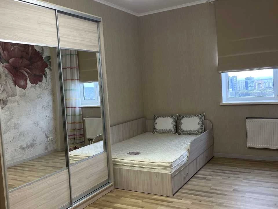 Квартира. Харків, Науки просп. (Леніна)