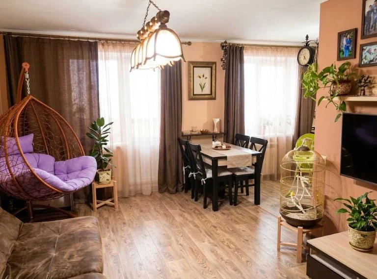 Продается 3х ком.кв. в Индустриальном районе .