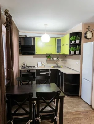 Продается 3х ком.кв. в Индустриальном районе .