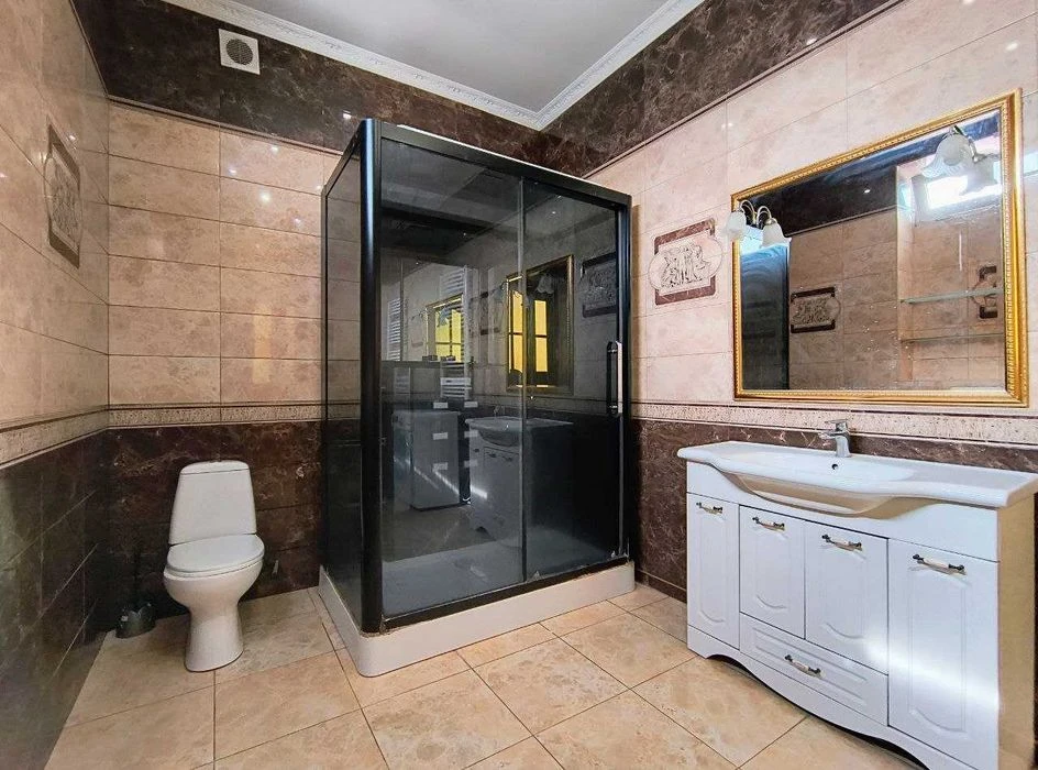 Одеса! 2 будинки на 6 сотках — 200 м² + гостьовий 67,9 м².