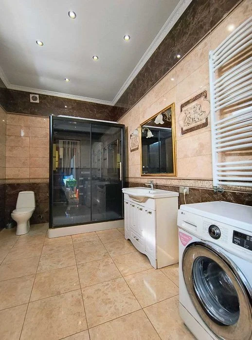 Одеса! 2 будинки на 6 сотках — 200 м² + гостьовий 67,9 м².