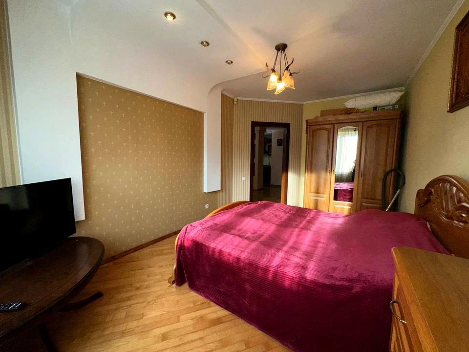 Квартира. Івано-Франківськ, Юліана Целевича вул.
