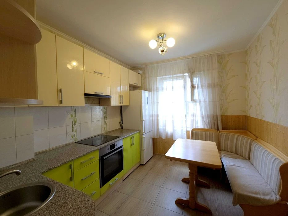 7b Mokra (Kudryashova) St., 3-room apartment for sale, without co