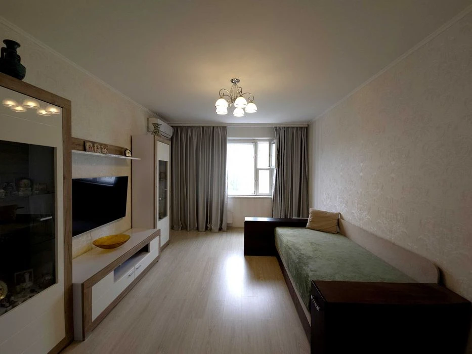 7b Mokra (Kudryashova) St., 3-room apartment for sale, without co