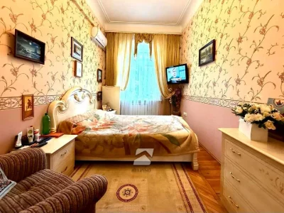 Квартира. Одеса, Святослава Караванського вул. (Жуковського)