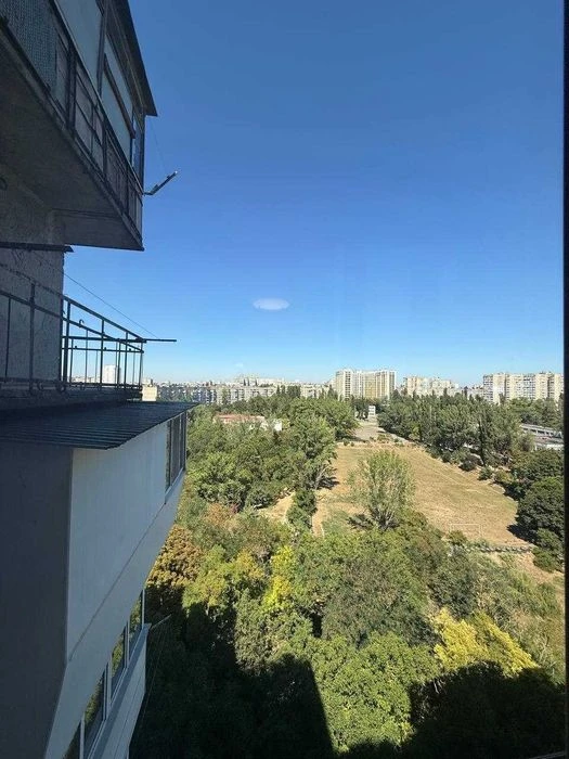 Продається 2 кімнатна квартира на Таїрова, вул. Академіка Ві