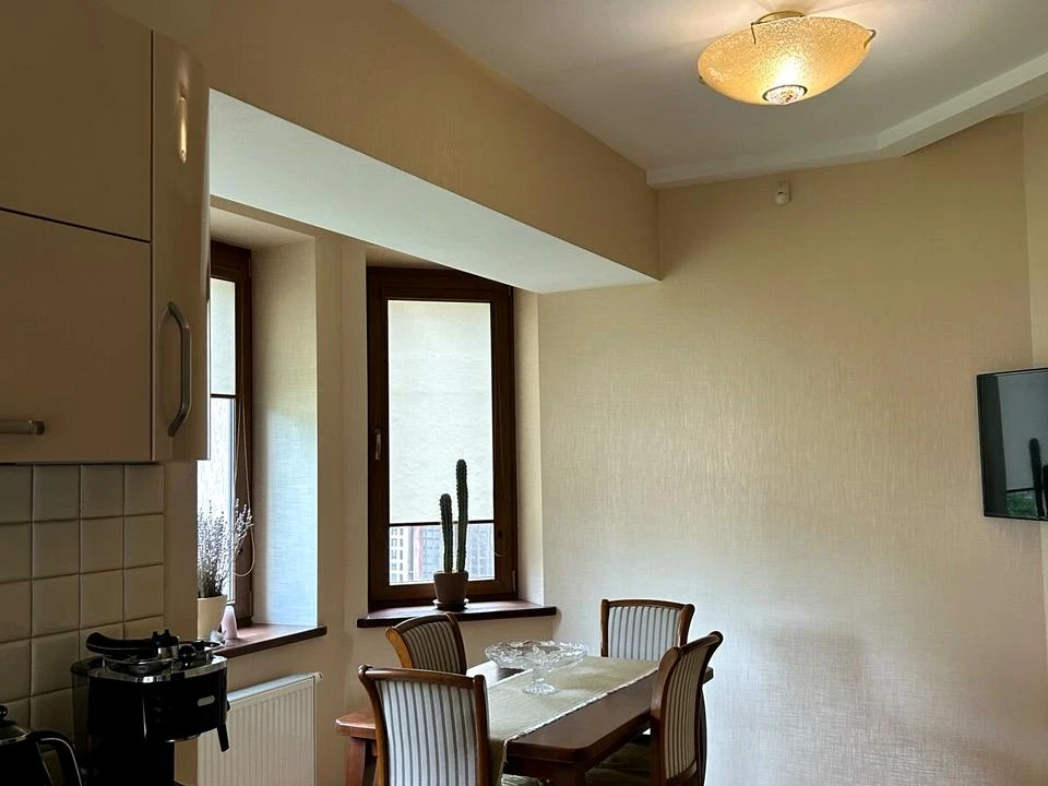Будинок. Харків, Вишневий пров.