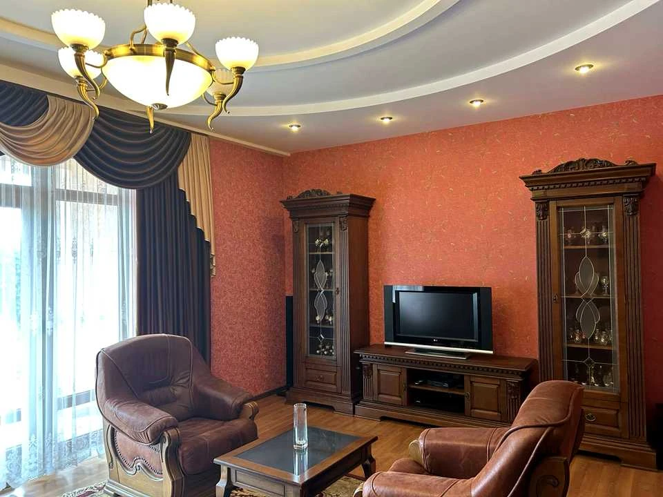 Будинок. Харків, Вишневий пров.