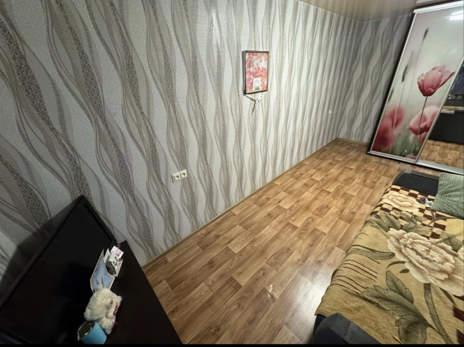 Продаж однокімнатної (1) квартири на Алмазном!!
