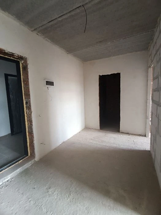 Продам 2к квартиру в новобудові.Район Виставка