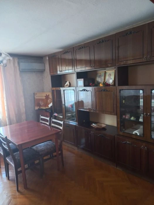 Продам 4 кімнатну квартиру з автономним опаленням