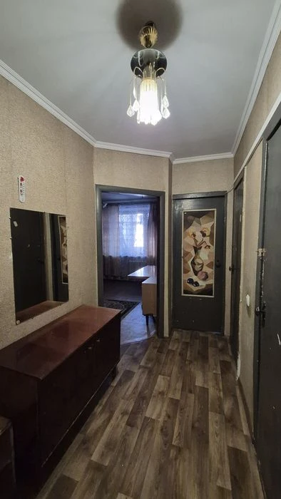 Терміново продам квартиру в центрі