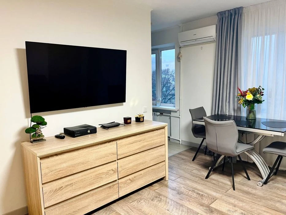 Продаж 3 кім квартири,Лаврська 4, Івана Мазепи, метро Арсена