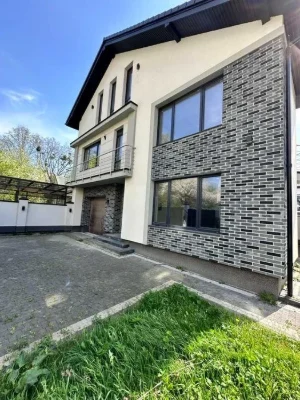 Продаж 4 к котеджу (дуплекс) по вул. Каховська 19
