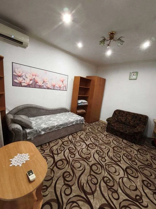 Продаж 1-кімнатної квартири в центрі Одеси, вул. Лейтенанта