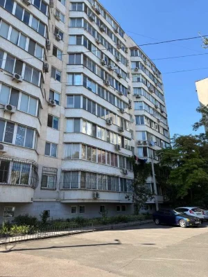 1-2х кімн. - 68кв. газ, поверх 4/10, вул.Маловського/Балківс