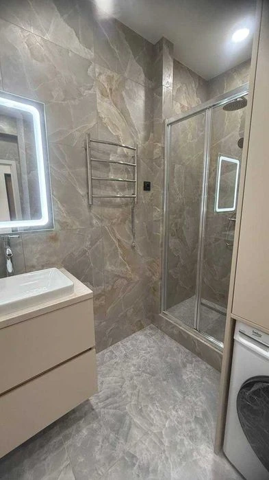 Продам 2-кімнатну квартиру в ЖК «Чотири Сезони» просп. Лесі