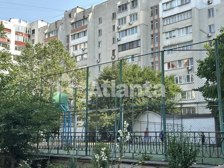 Простора 2-кімнатна квартира на Палубній — 5 станція Великог