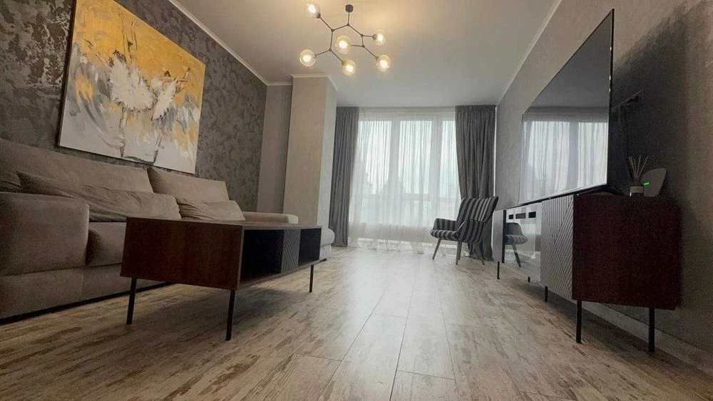 3к квартира по вул. Незалежності, центральна частина міста
