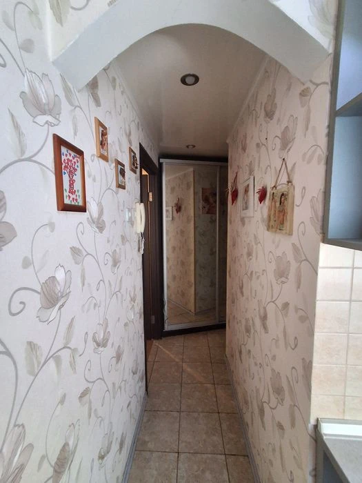 Продажа 2к квартиры Космос.