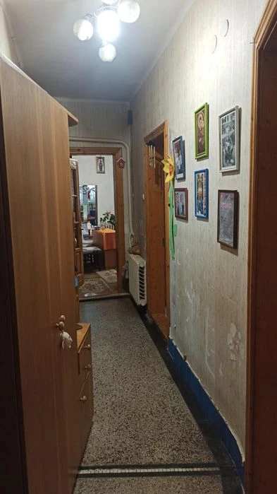 4к з гаражем в центрі. Євідновлення