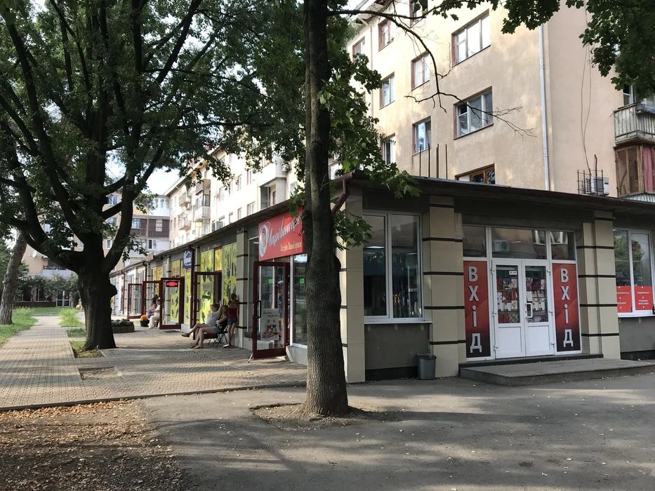 Земельна ділянка під комерційну забудову