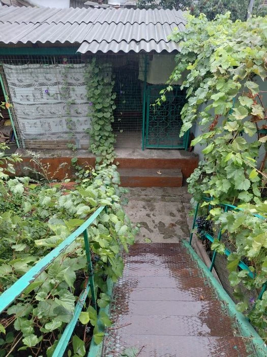 продаж 3к квартири будинку з гаражем
