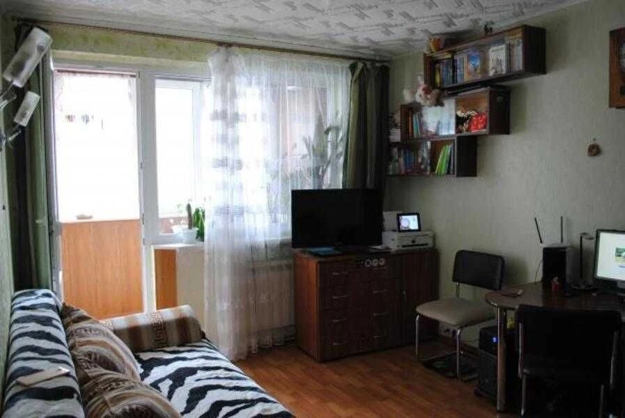 Продається 1 к.кв. покращеного планування  вул. Гв.Широнінці