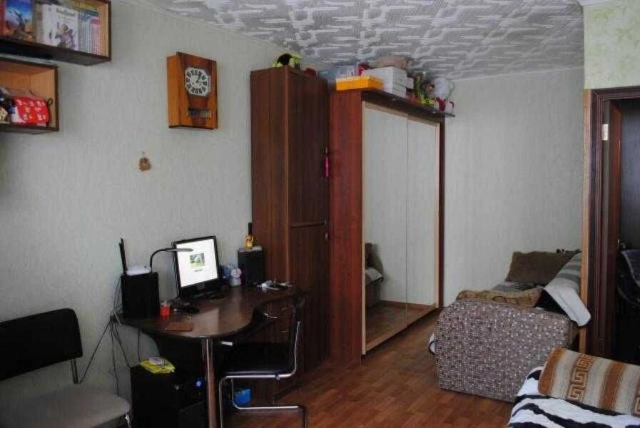 Продається 1 к.кв. покращеного планування  вул. Гв.Широнінці