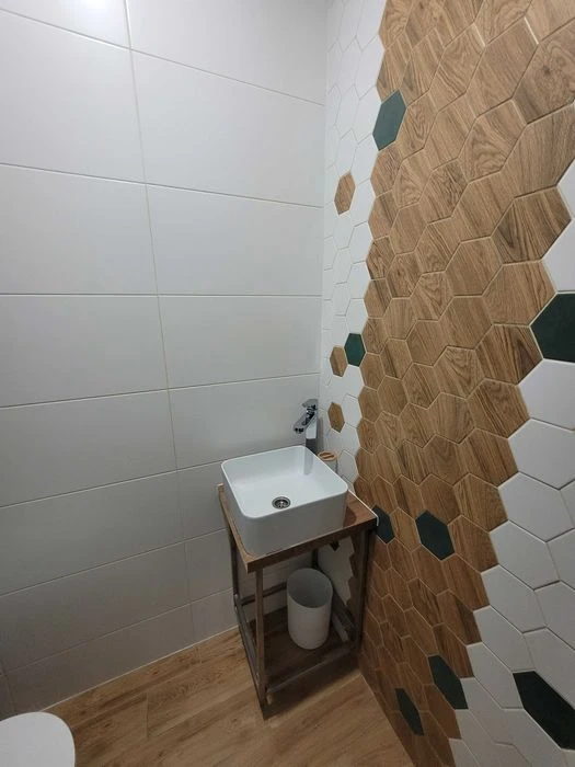 Затишна 3к.кв. в ЖК Миру з ремонтом біля метро (5хв пішки)