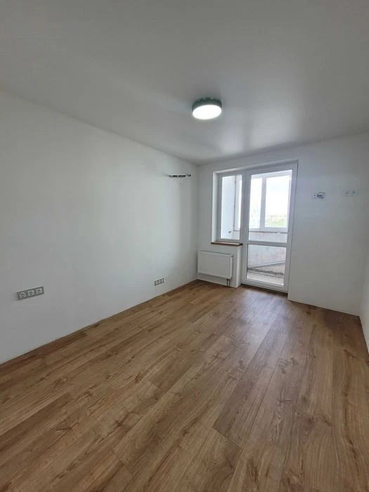 Затишна 3к.кв. в ЖК Миру з ремонтом біля метро (5хв пішки)