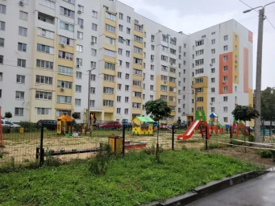 Затишна 3к.кв. в ЖК Миру з ремонтом біля метро (5хв пішки)