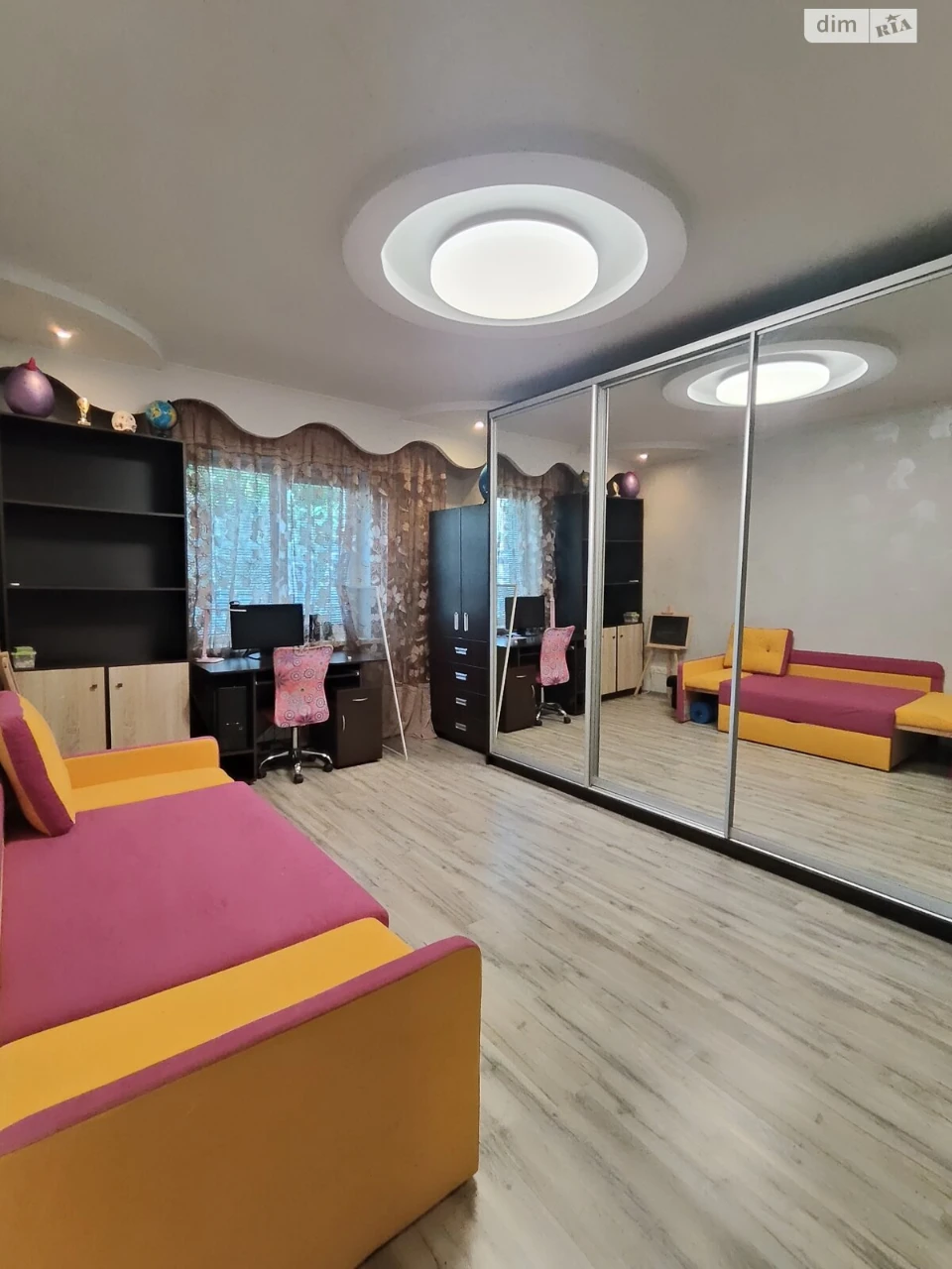 Продажа Квартира Парус