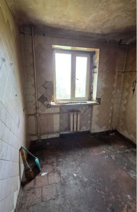 Продам квартиру під Ремонт|2-х кімнатна квартира|44.6м2