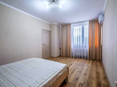 Квартира. Київ, Ризька вул.