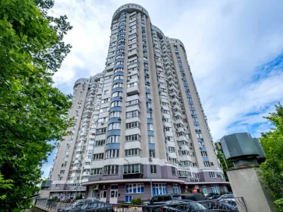 Квартира. Київ, Ризька вул.