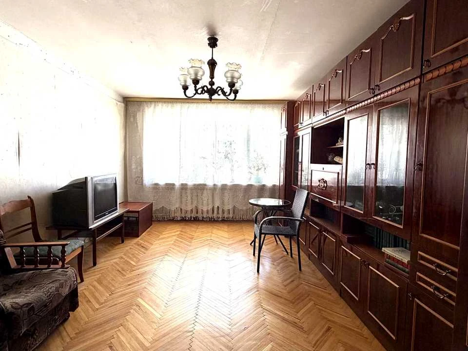 Квартира. Київ, Левка Лук'яненка вул. (Маршала Тимошенка)