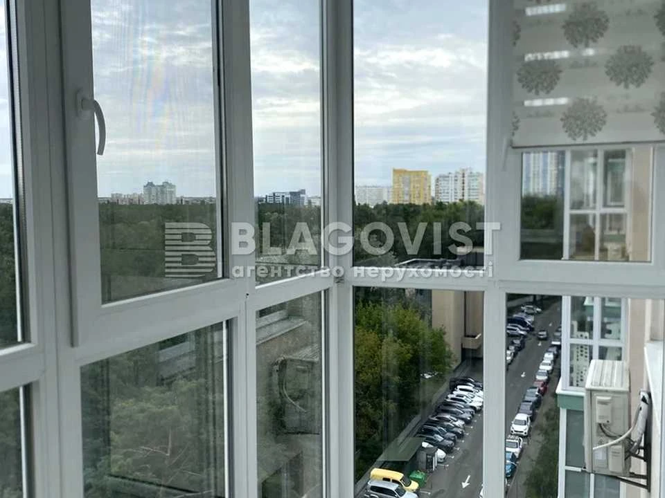 Квартира. Київ, Воскресенська вул.