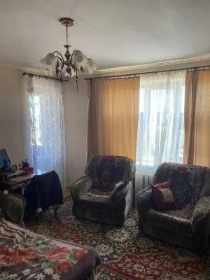 Центр. У продажу 3 кімнатна квартира